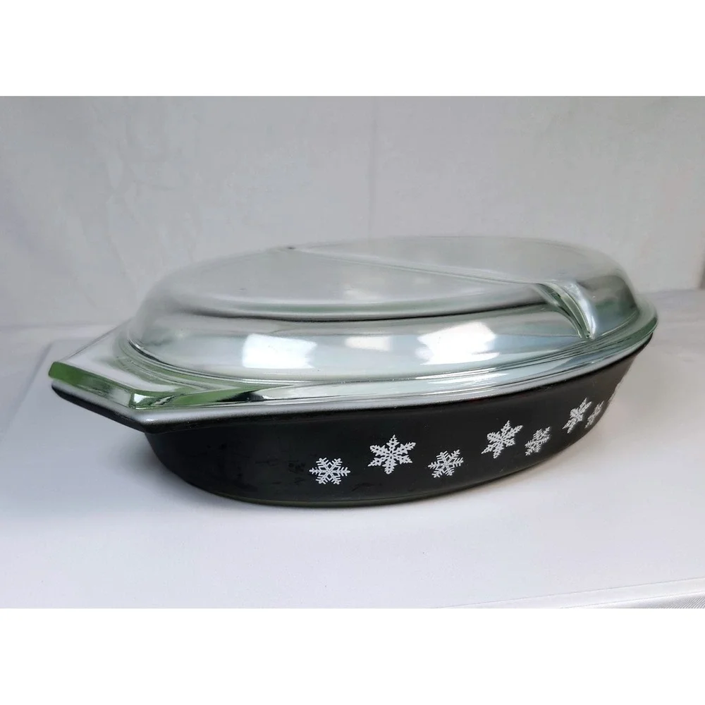 Vintage Pyrex MCM Divided Casserole Dish 1.5QT Black Snowflake Charcoal W/ Lid